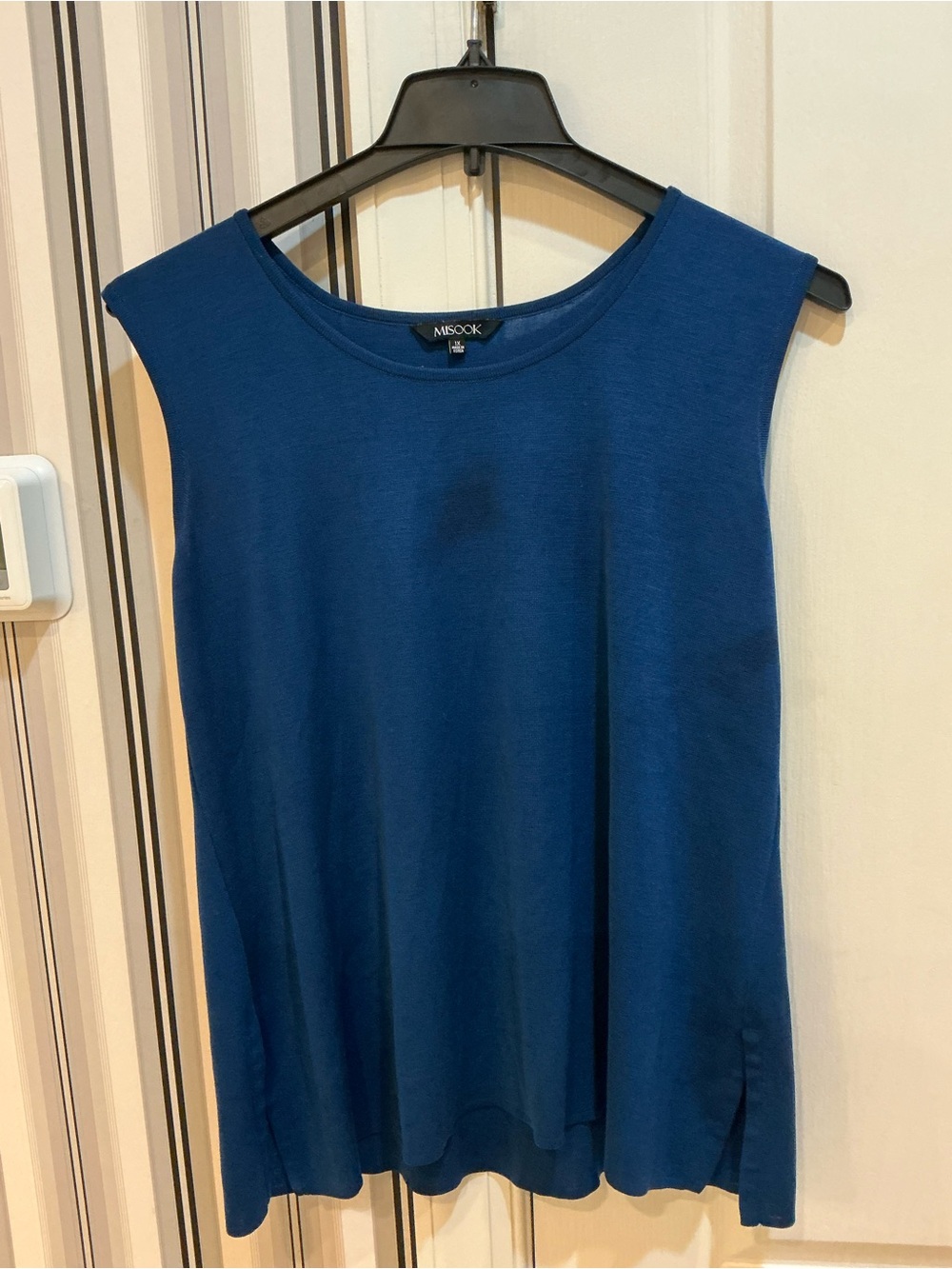 MISOOK Sleeveless Deep Blue Knit Tank top